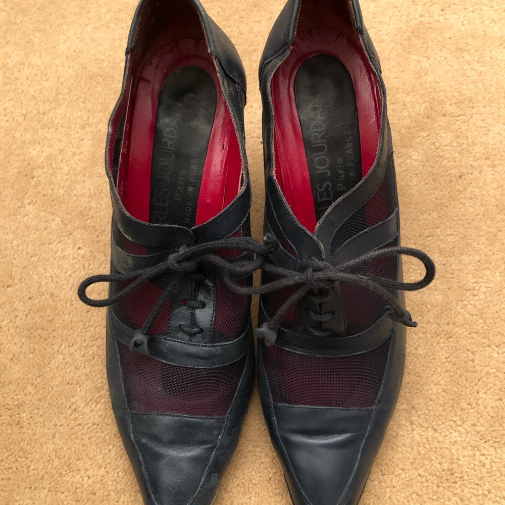 Lace up Pump with netting with Louis heel